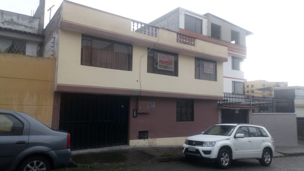 SE VENDE CASA NORTE DE QUITO