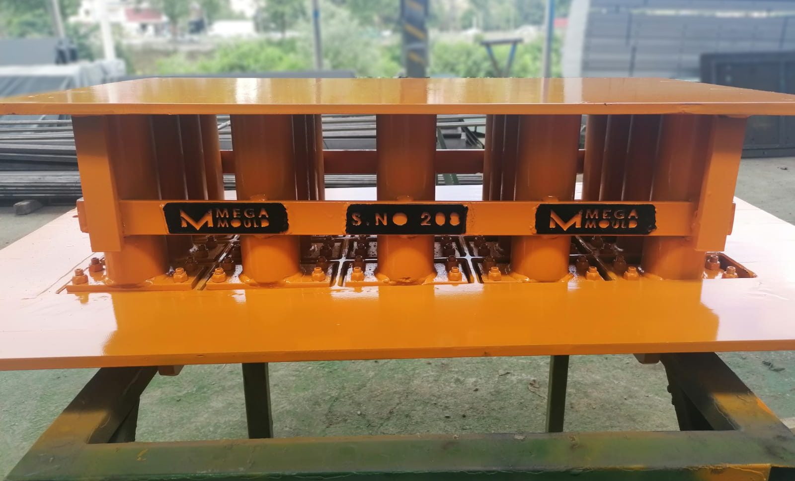 MOLDE PARA ADOQUINES