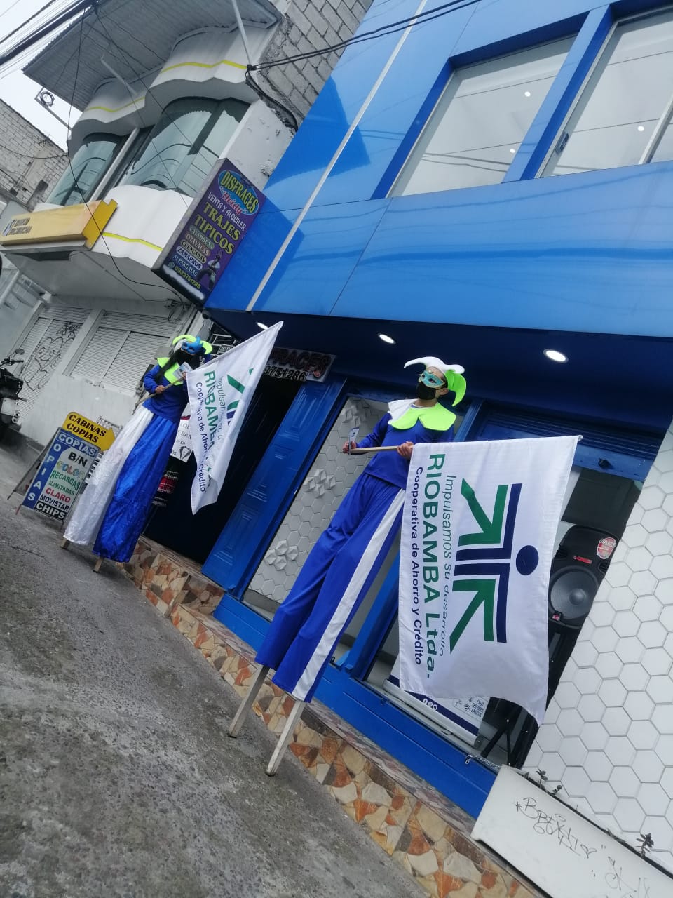 ZANQUEROS Y MIMOS PARA EVENTOS