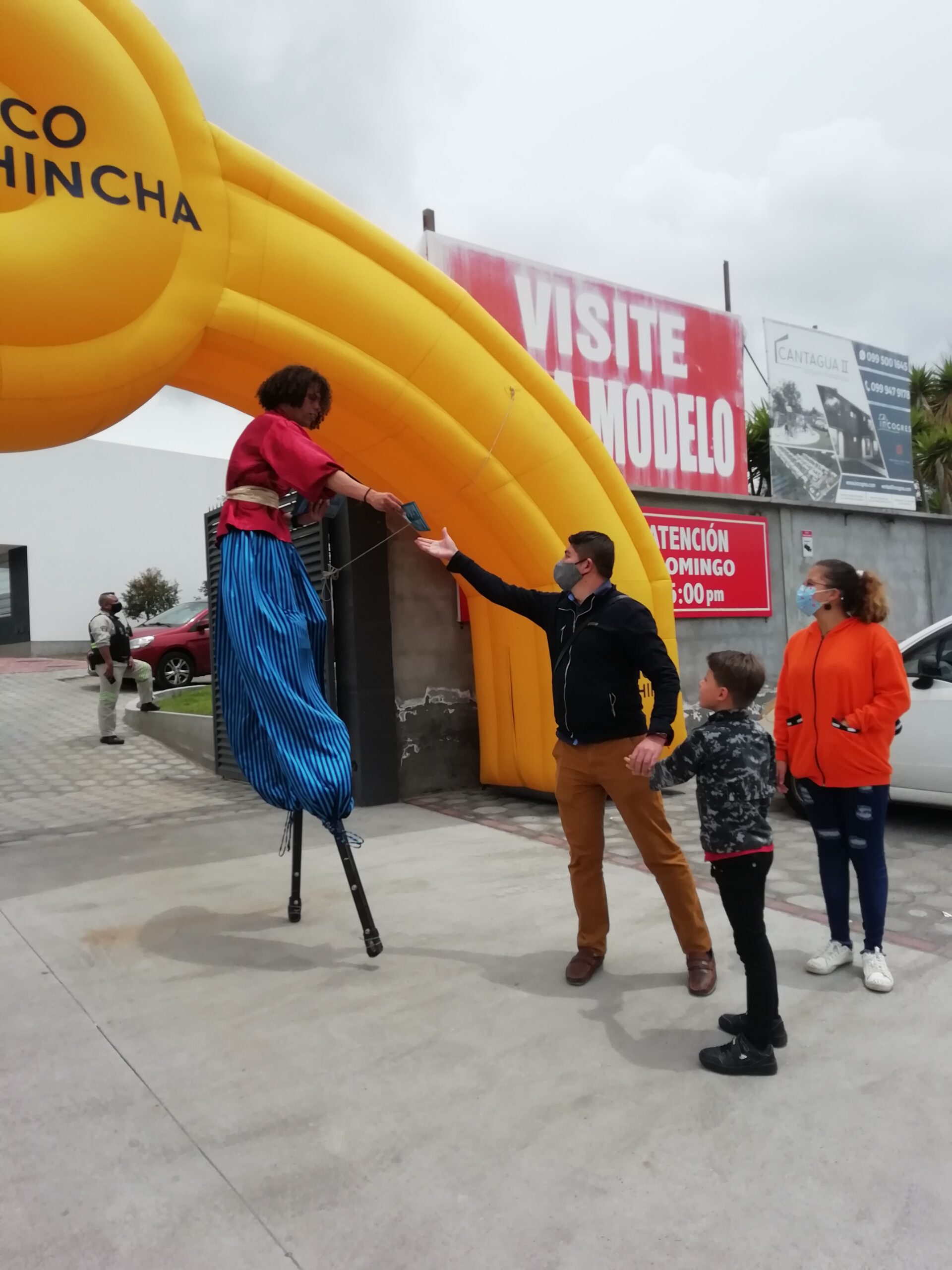 ZANQUEROS Y MIMOS PARA EVENTOS