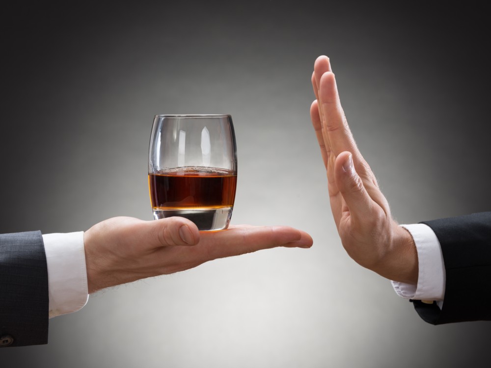 CENTROS REHABILITACION ADICCIONES ALCOHOLISMO QUITO ECUADOR