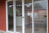 ALUMVITEM ALUMINIO Y VIDRIO TEMPLADO 0987970181