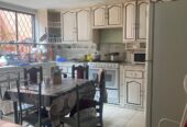 Casa amplia 2 pisos con buhardilla en Yanuncay